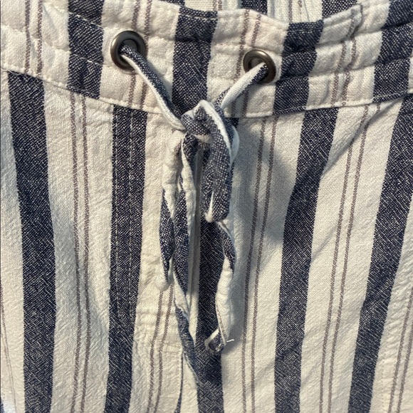 Per Se Striped Blue and White Drawstring capri Pants linen blend pockets - Picture 2 of 6